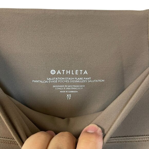 Athleta Salutation Stash Flare Pant Leggings Pockets XS High Rise Gym Yoga - Picture 3 of 6